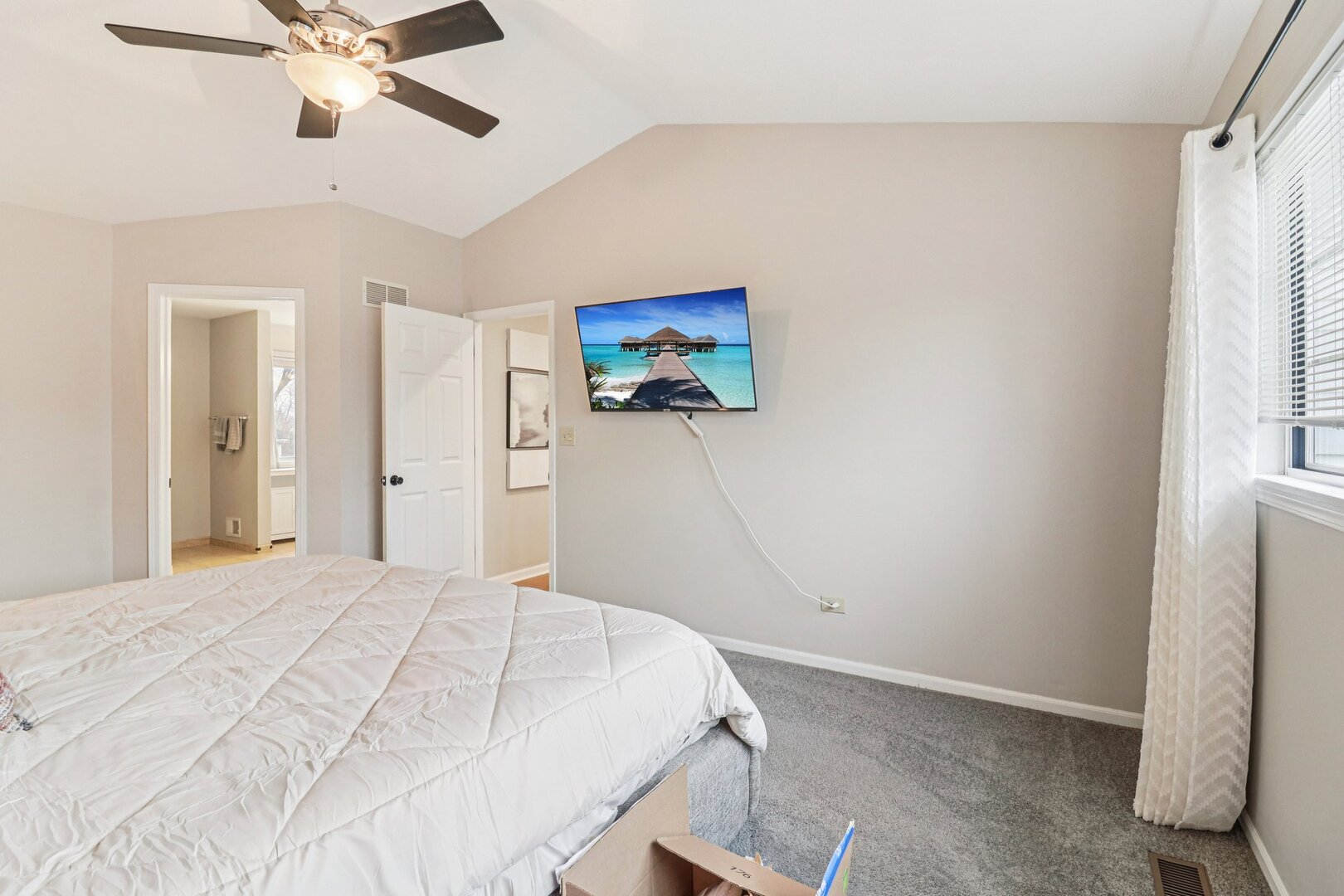 1653 Brighton Drive, Mundelein, IL 60060