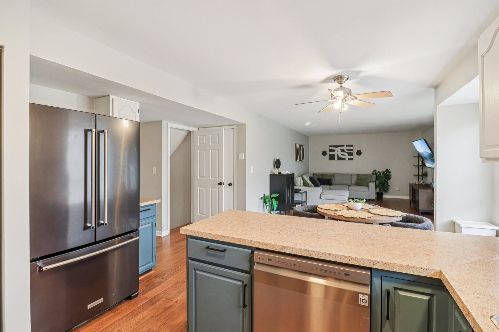 1653 Brighton Drive, Mundelein, IL 60060