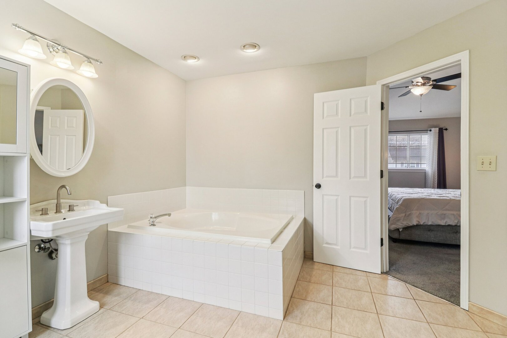 1653 Brighton Drive, Mundelein, IL 60060