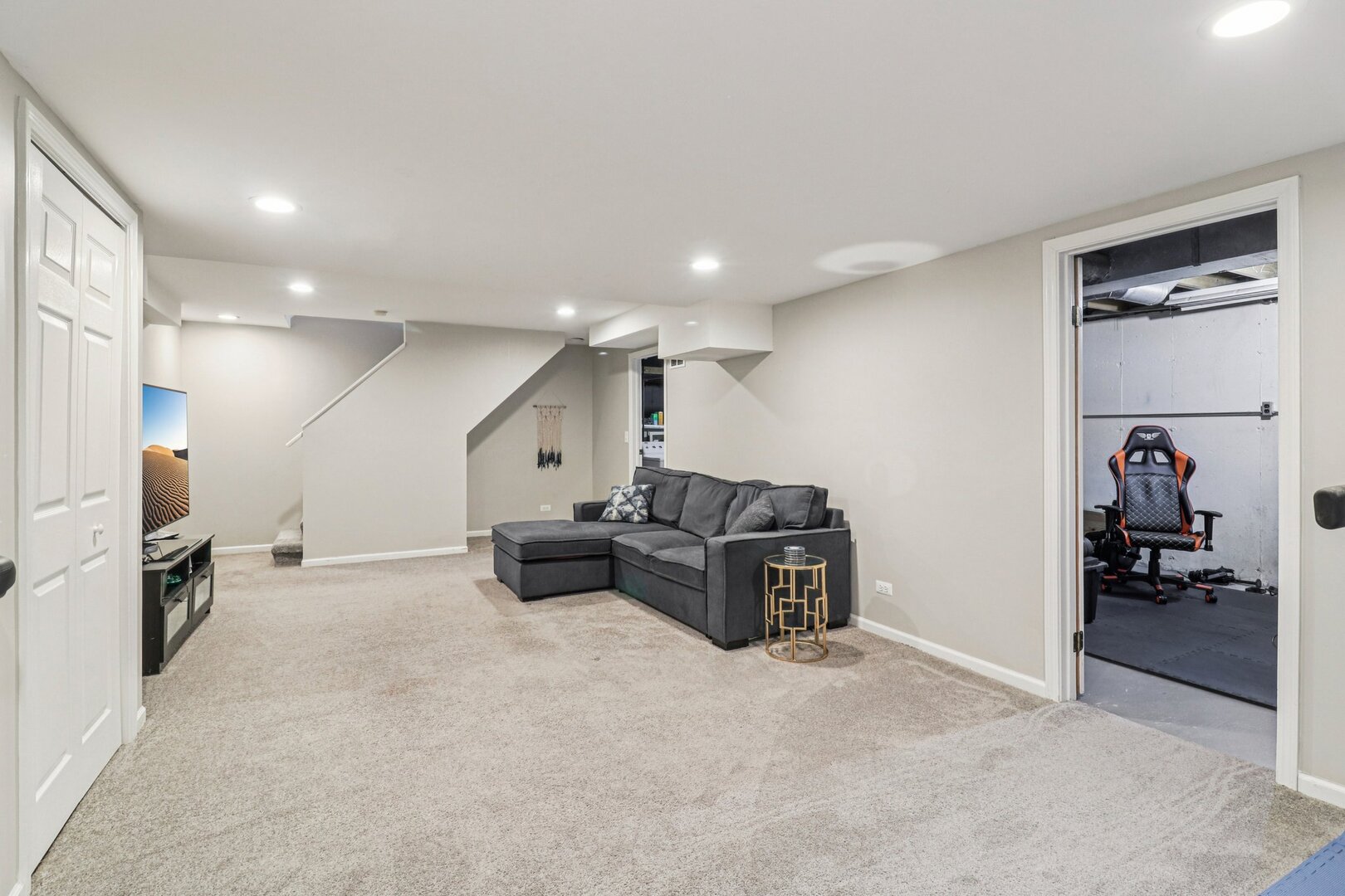 1653 Brighton Drive, Mundelein, IL 60060