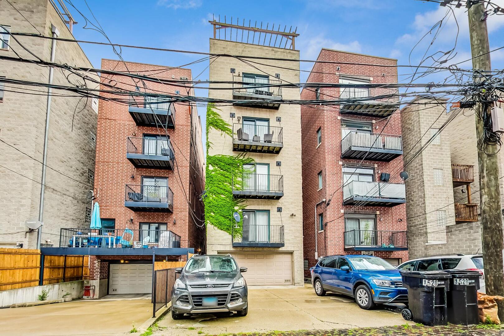 1520 N Hudson Avenue #3, Chicago, IL 60610