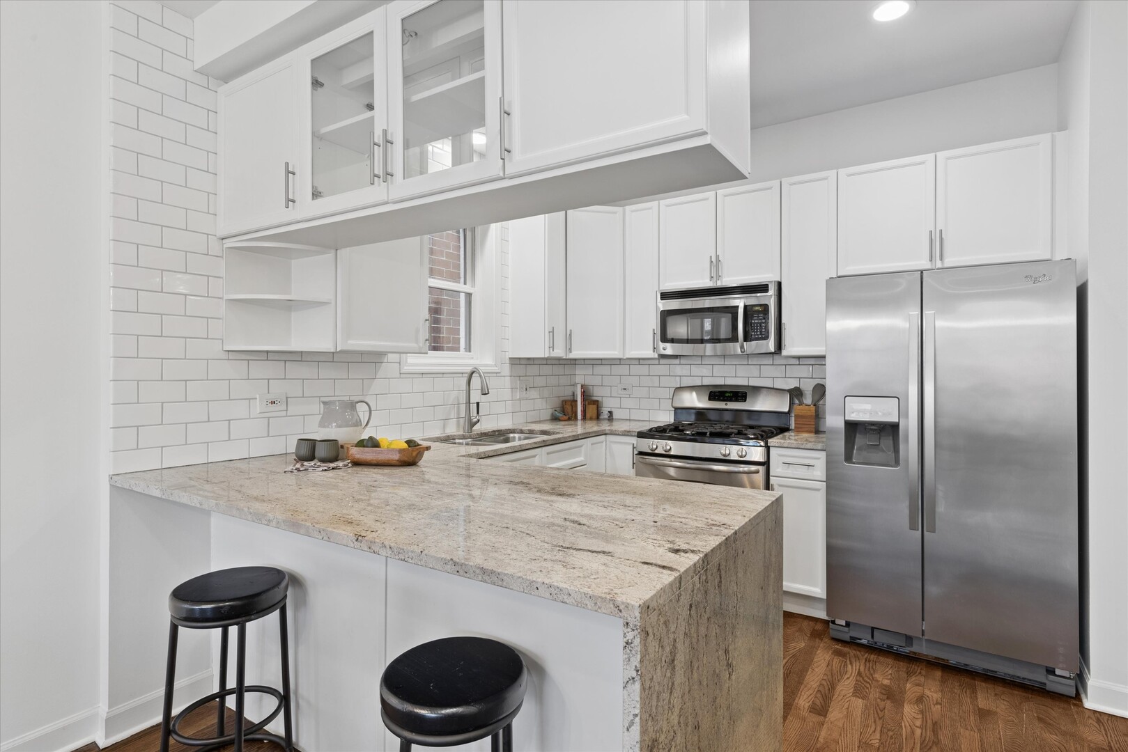 1520 N Hudson Avenue #3, Chicago, IL 60610