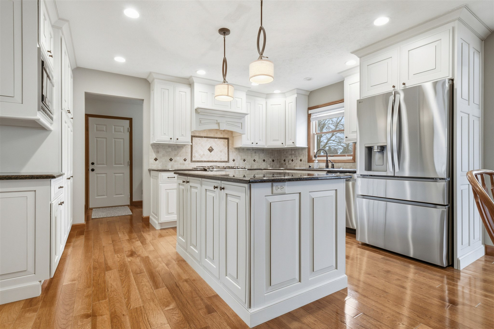 2 Knottingham Court, Bloomington, IL 61704