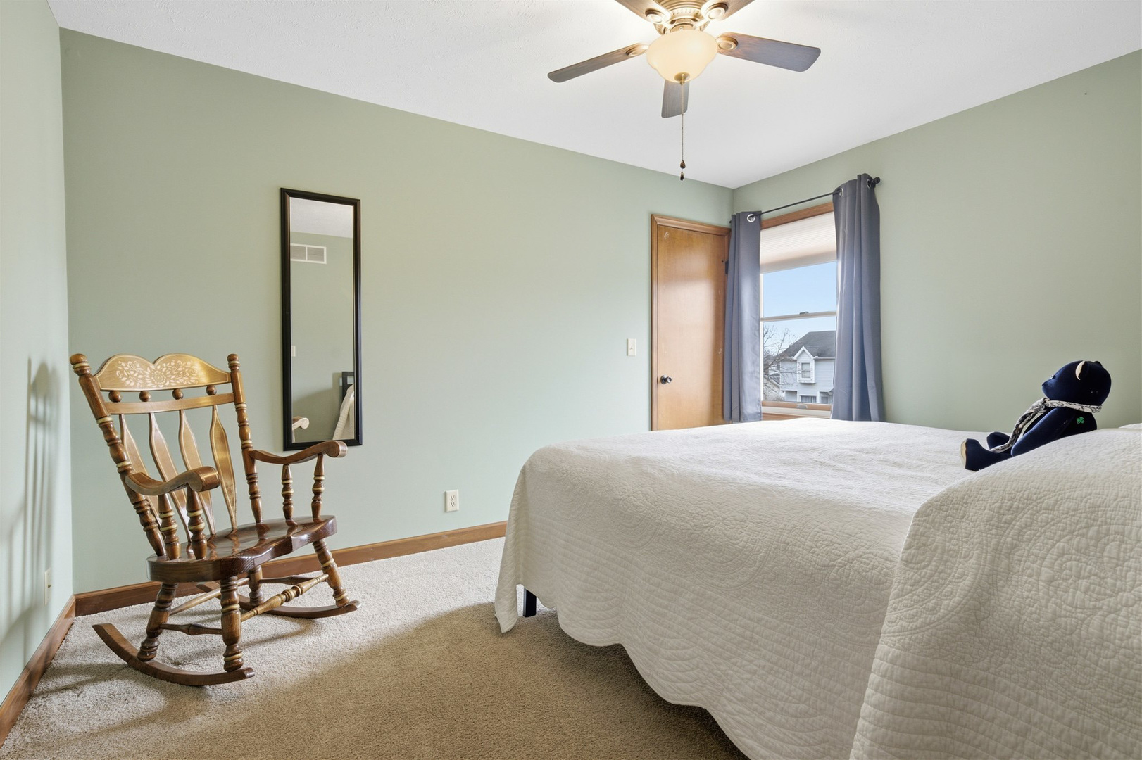 2 Knottingham Court, Bloomington, IL 61704