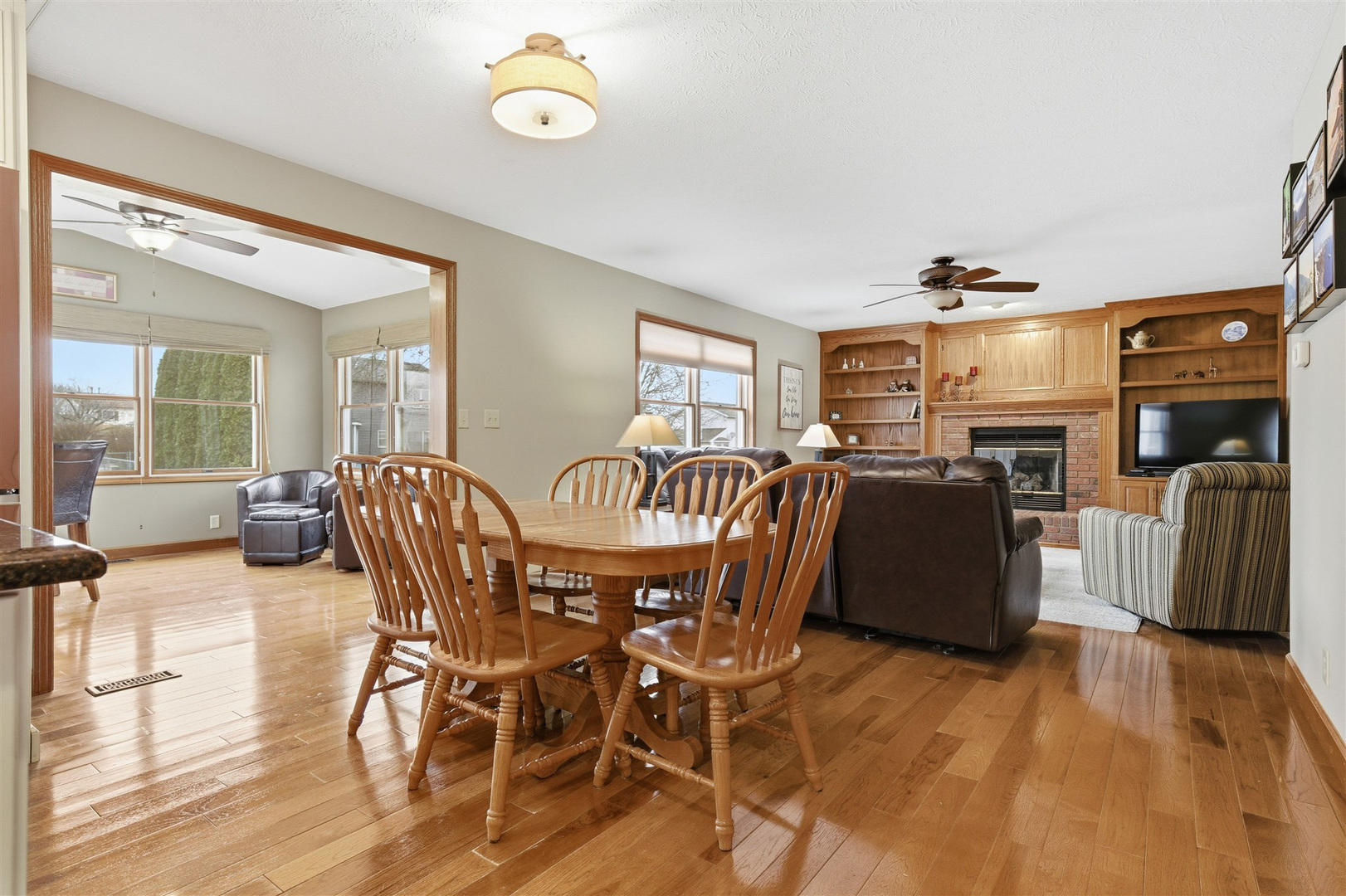 2 Knottingham Court, Bloomington, IL 61704