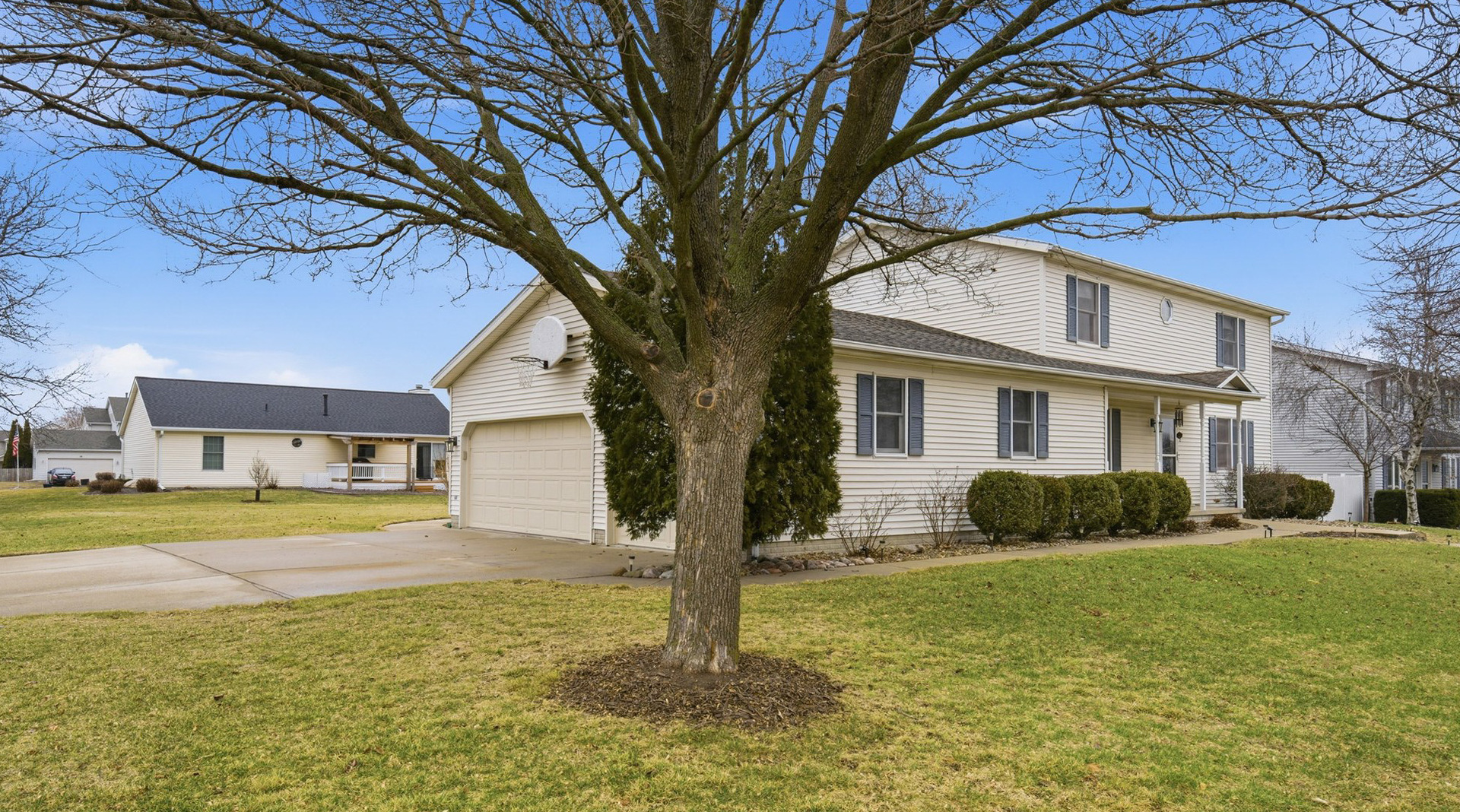 2 Knottingham Court, Bloomington, IL 61704