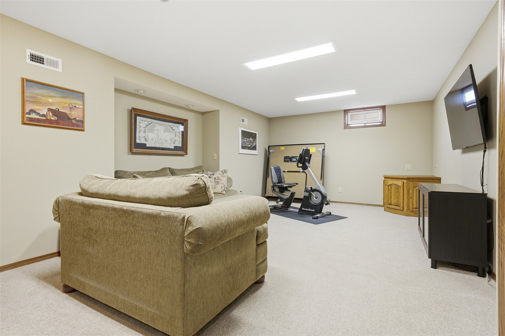 2 Knottingham Court, Bloomington, IL 61704