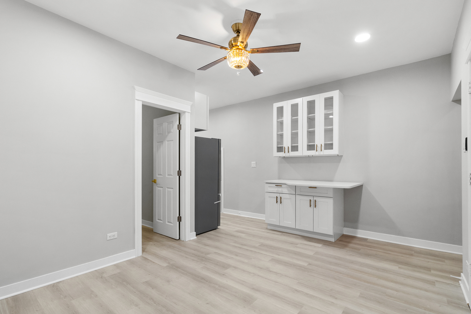 1127 W FARWELL Avenue #105, Chicago, IL 60626