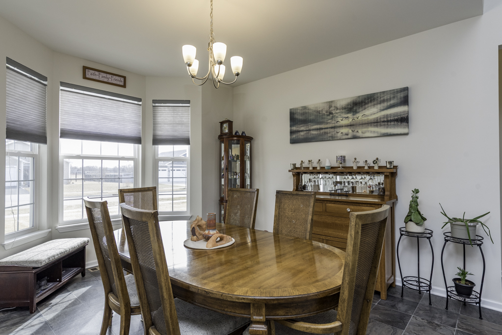 2214 Truman Trail, McHenry, IL 60051