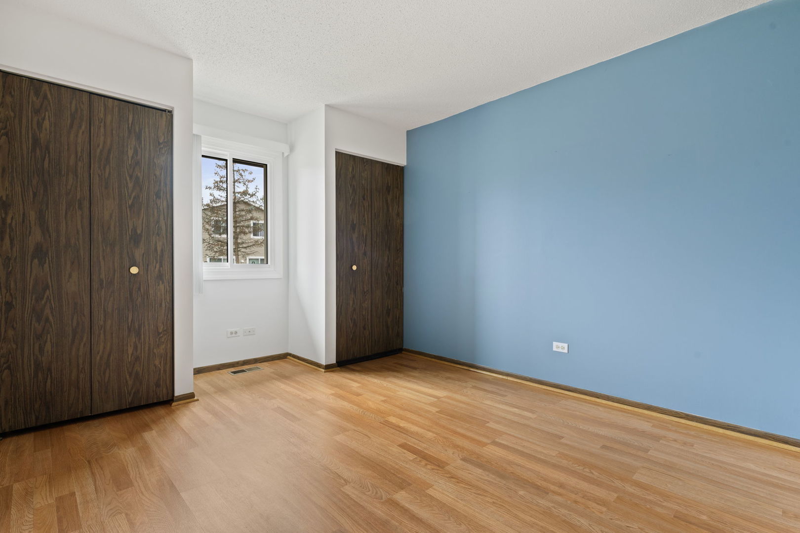 1224 Hialeah Lane, Hanover Park, IL 60133