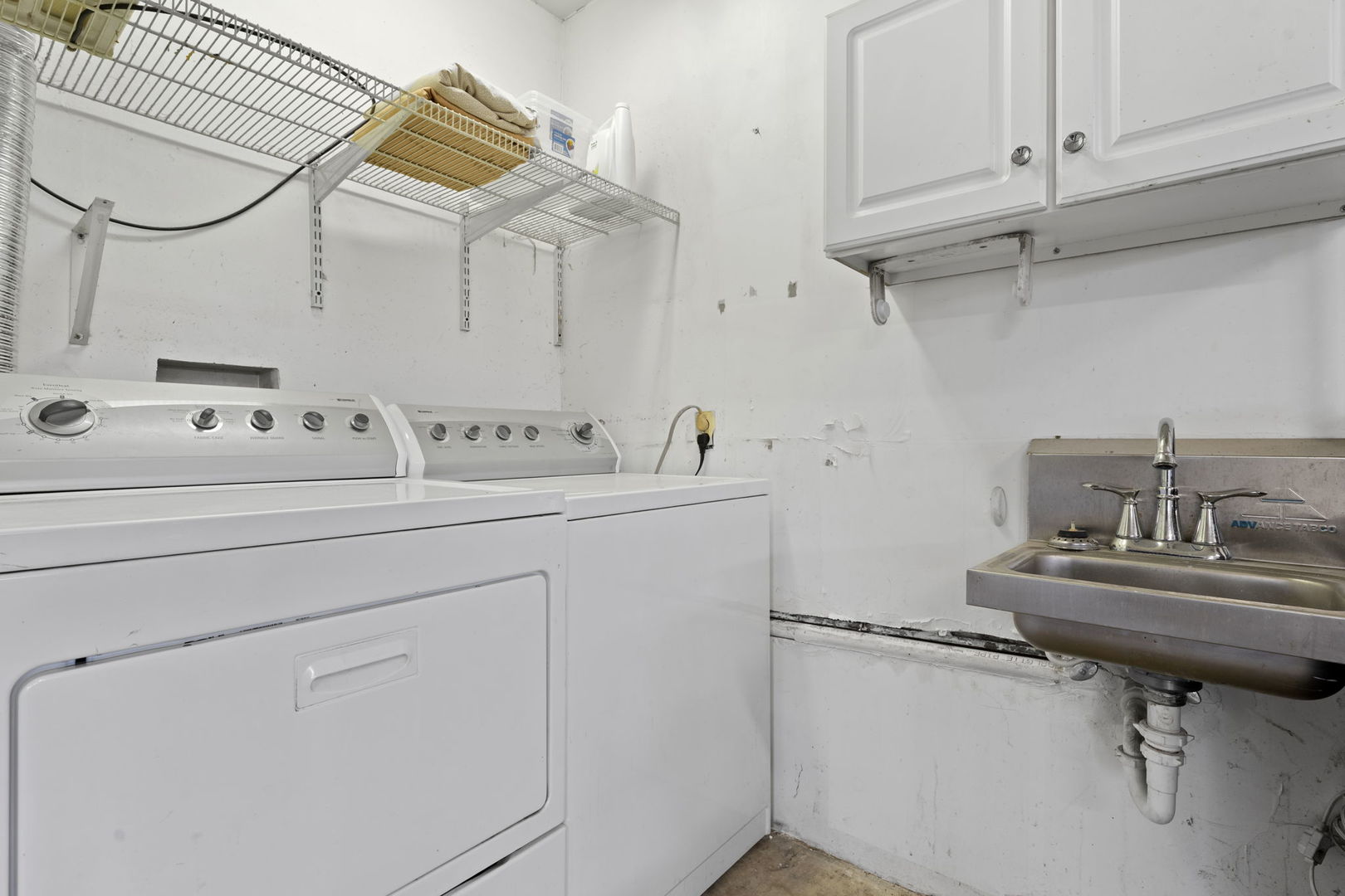 1224 Hialeah Lane, Hanover Park, IL 60133