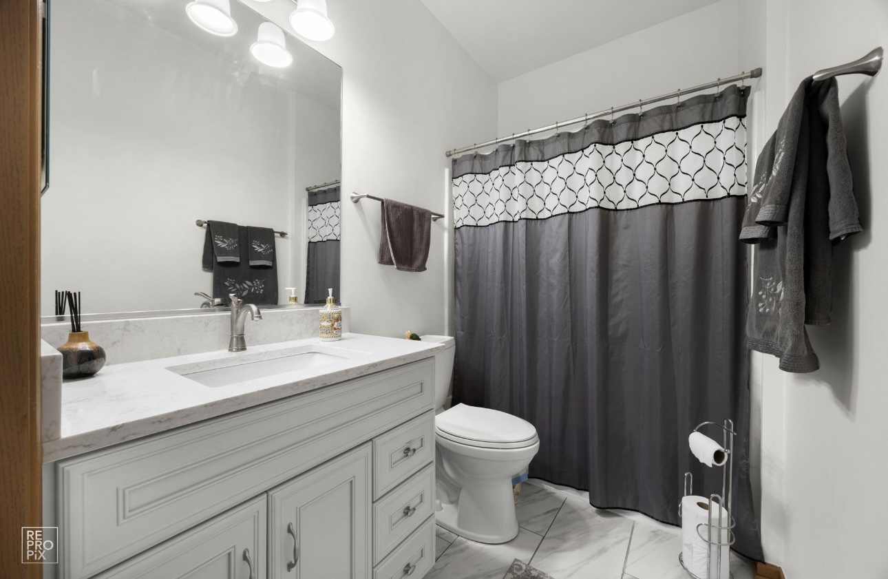 1623 Cadillac Circle, Romeoville, IL 60446