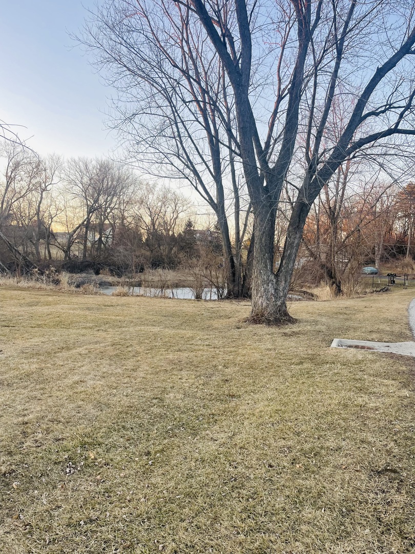 34940 N LEONARD Avenue, Ingleside, IL 60041