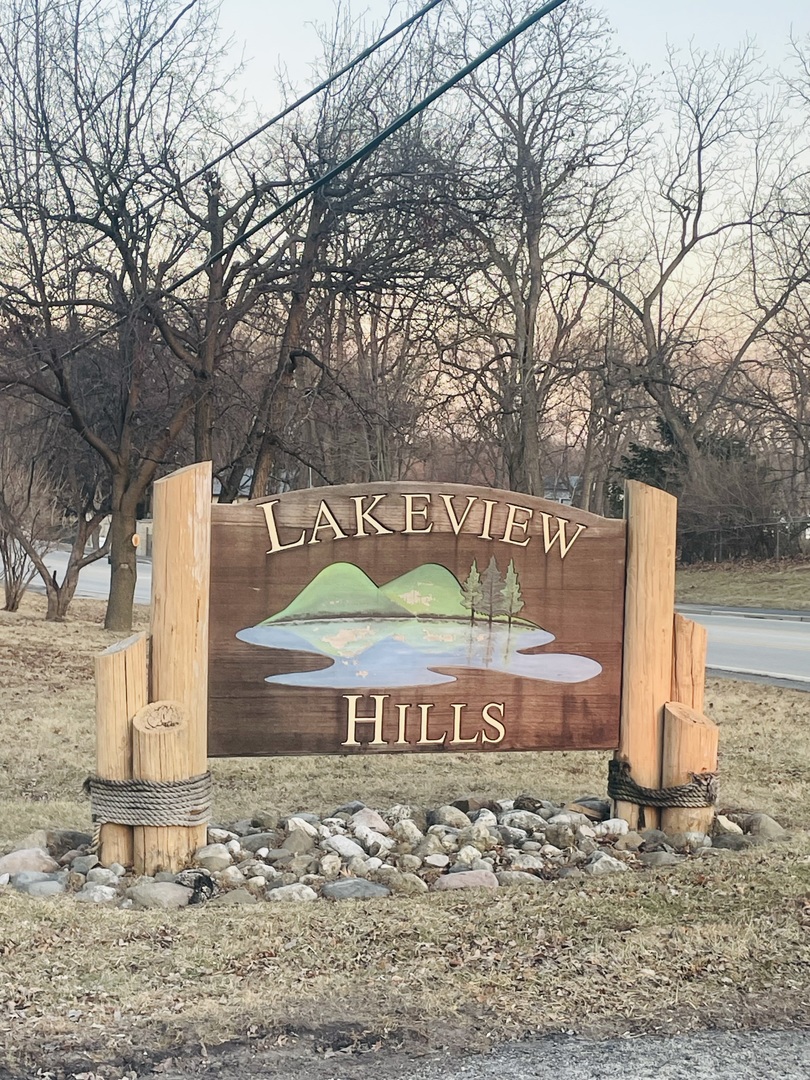 34940 N LEONARD Avenue, Ingleside, IL 60041