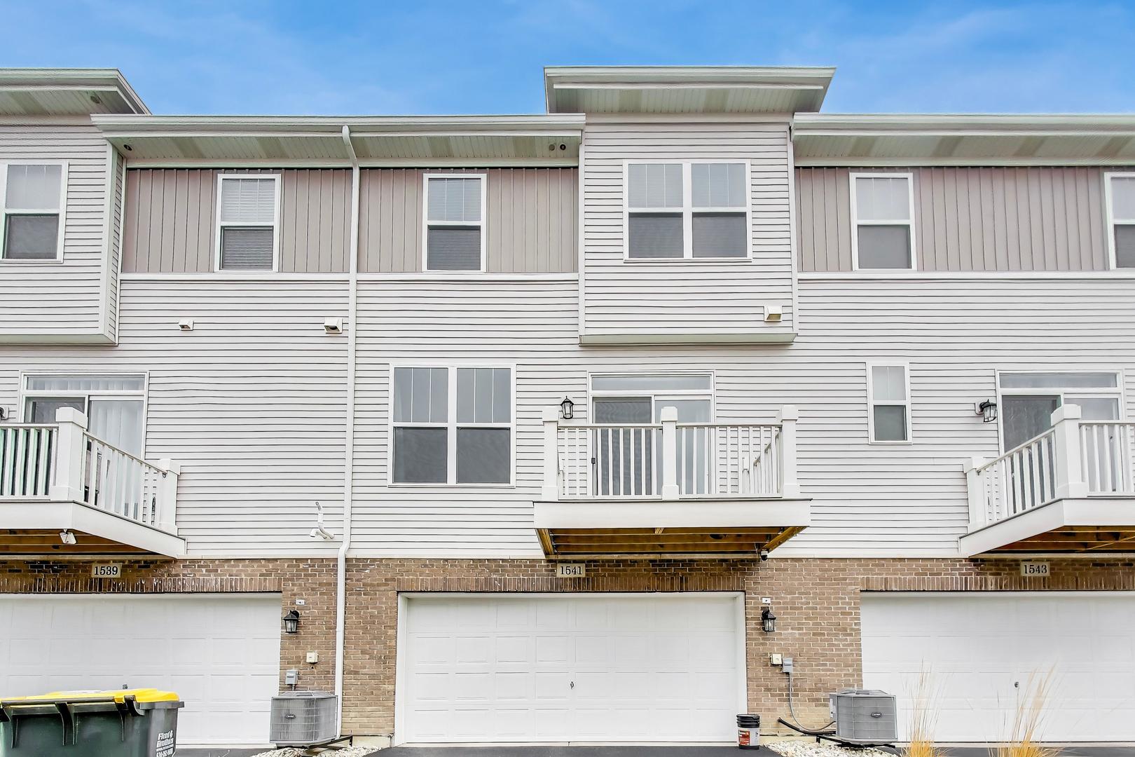 1541 Cooper Street, Des Plaines, IL 60018