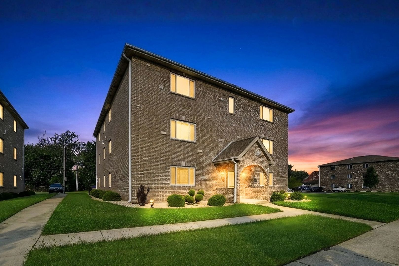 13906 Central Park Avenue #2N, Robbins, IL 60472