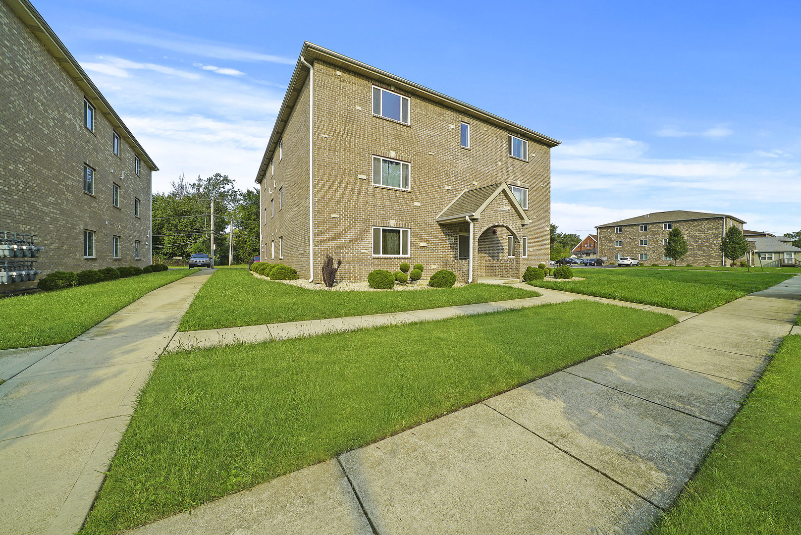 13906 Central Park Avenue #2N, Robbins, IL 60472
