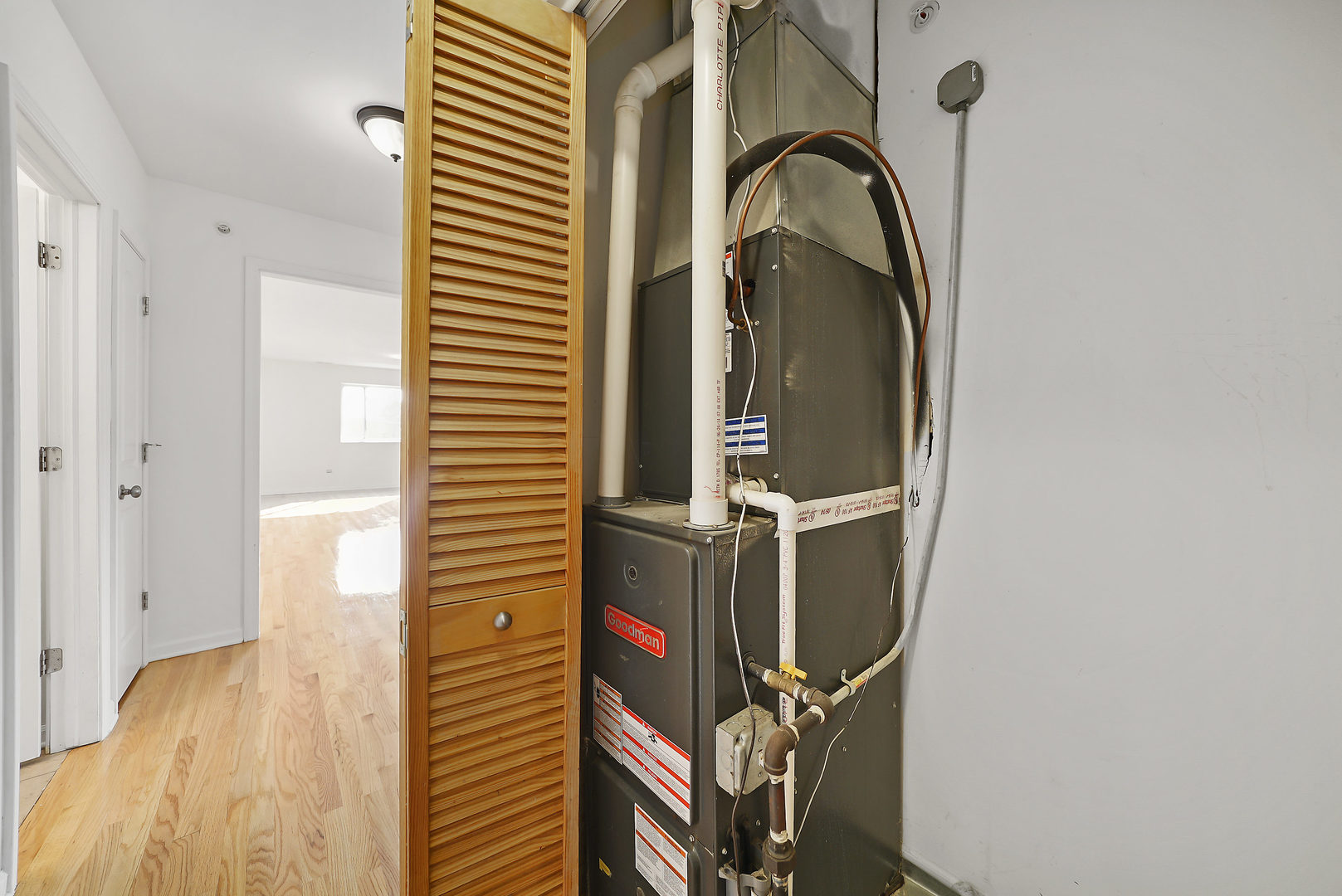 13906 Central Park Avenue #2N, Robbins, IL 60472