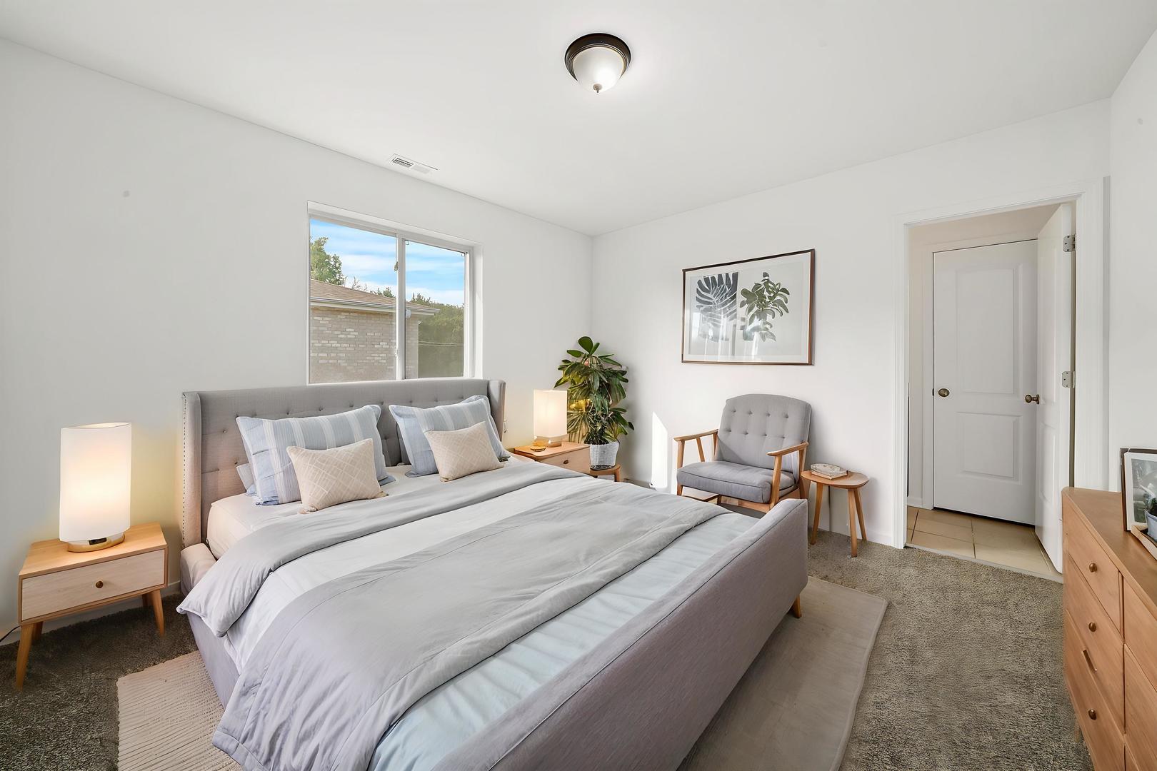 13906 Central Park Avenue #2N, Robbins, IL 60472