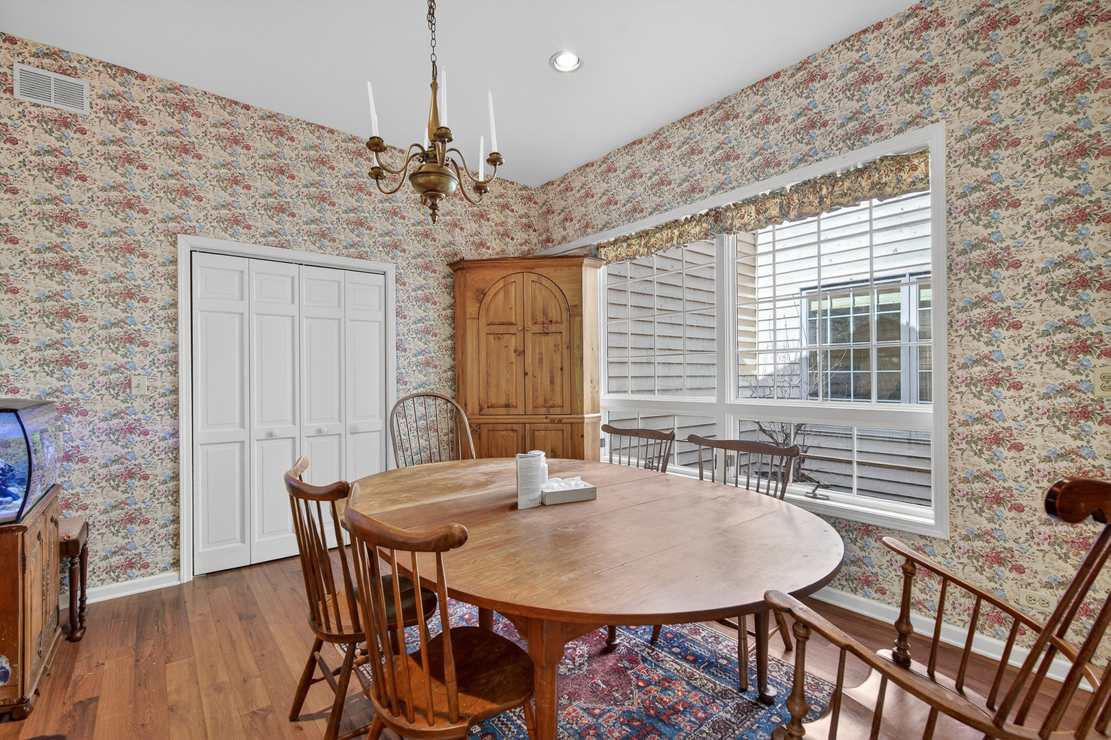 25651 W Illinois Route 60 Highway, Grayslake, IL 60030