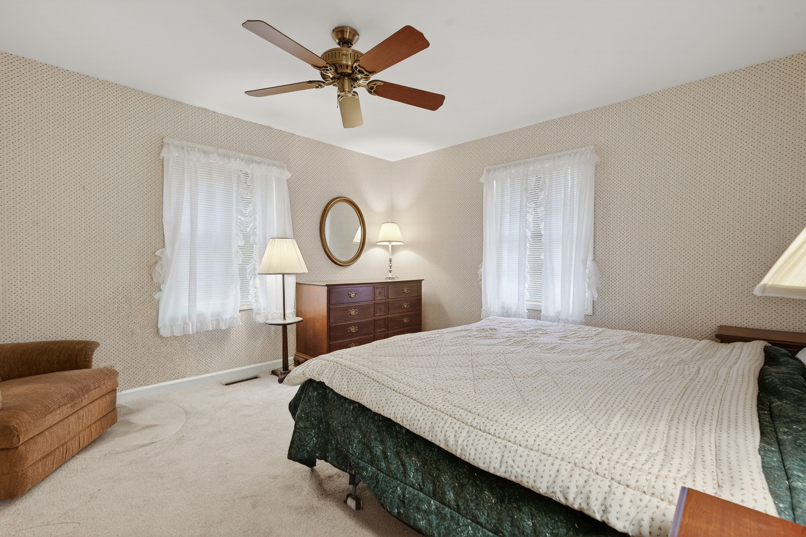 25651 W Illinois Route 60 Highway, Grayslake, IL 60030