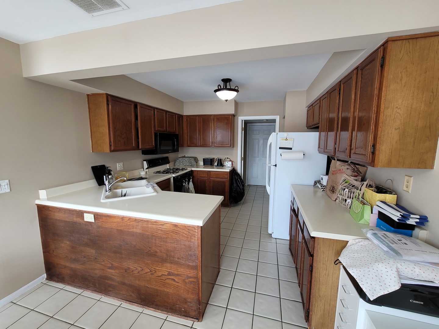 615 Newbury Lane, Schaumburg, IL 60173