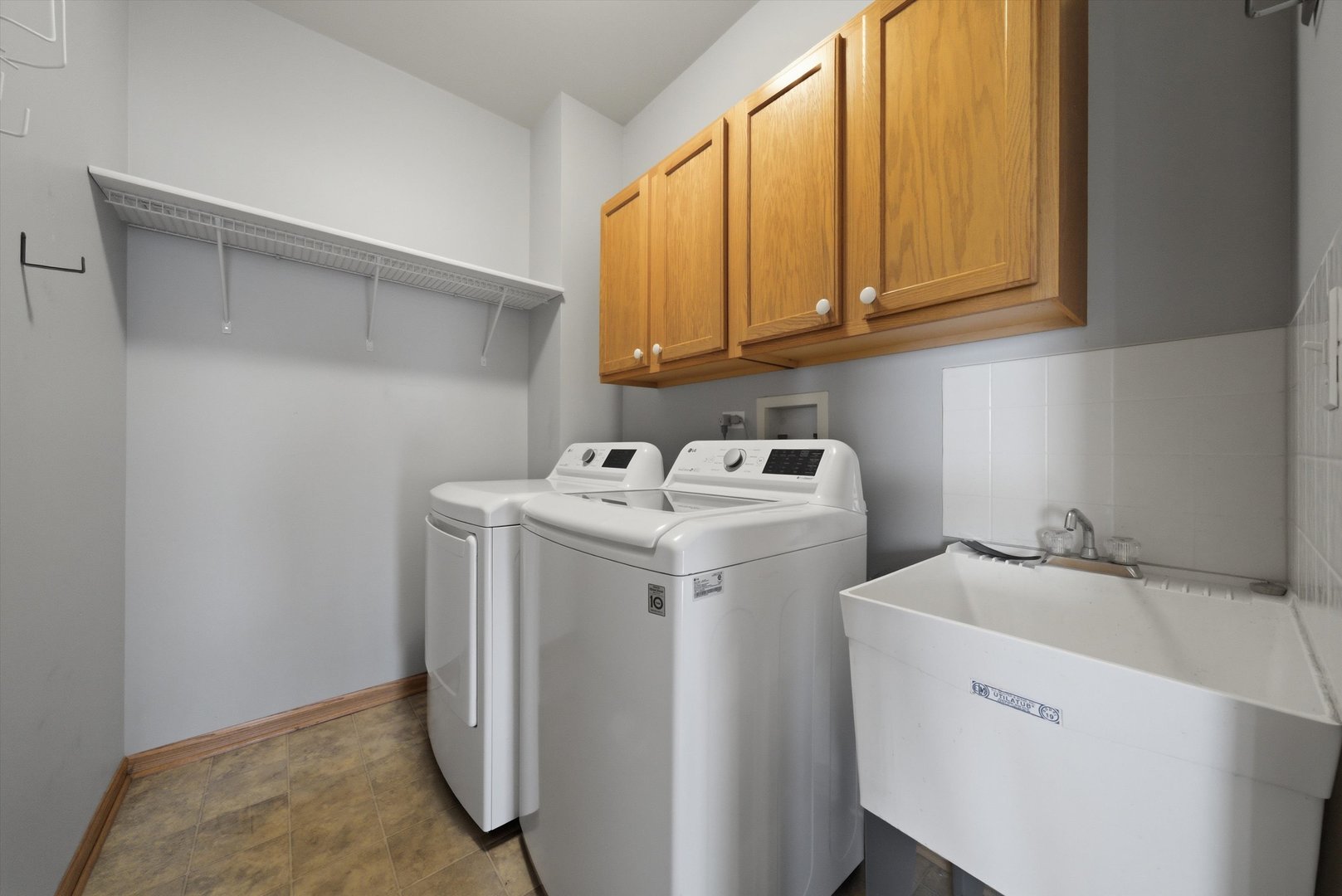 18144 Lake Shore Drive, Orland Park, IL 60467