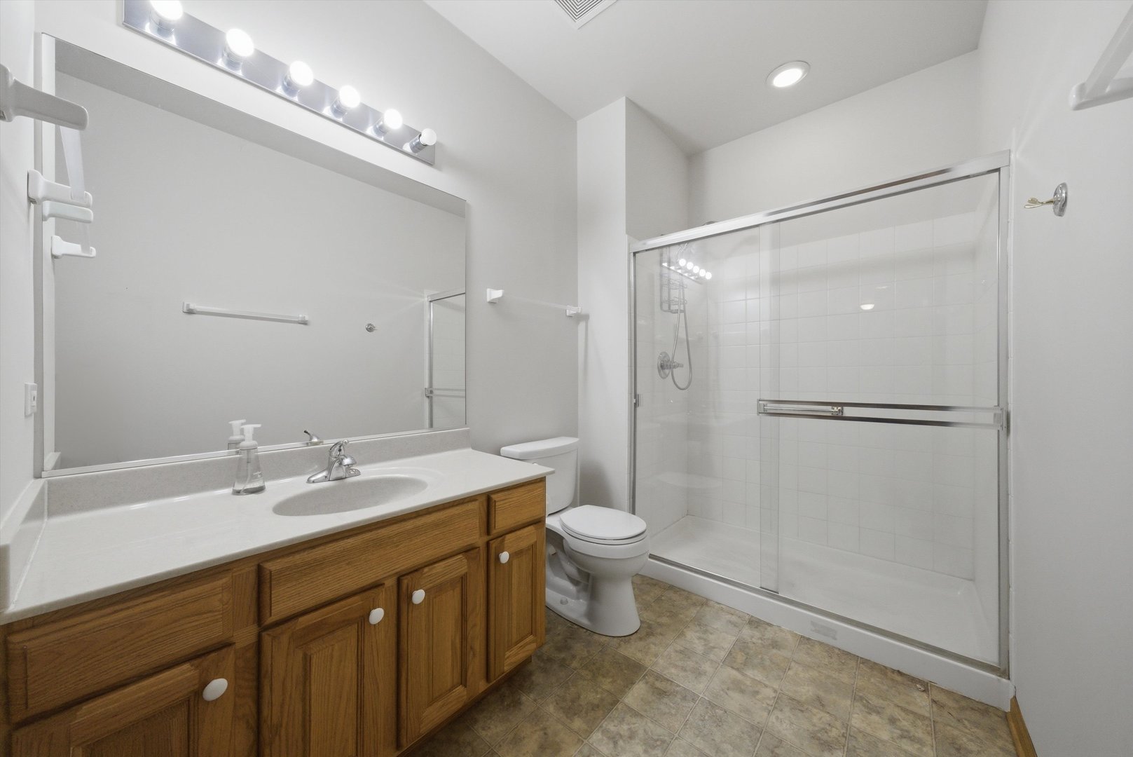 18144 Lake Shore Drive, Orland Park, IL 60467