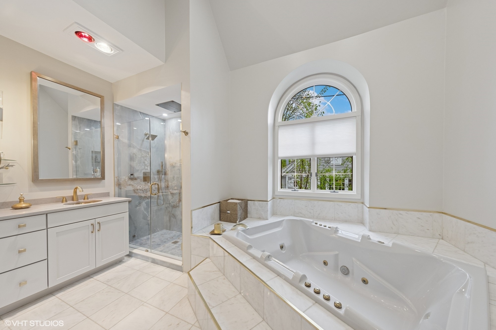 440 Woodside Avenue, Hinsdale, IL 60521