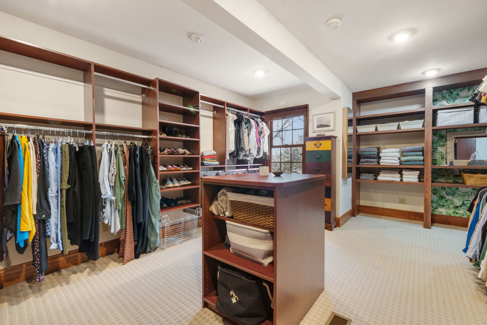 39W113 Ridge Line Road, St. Charles, IL 60175