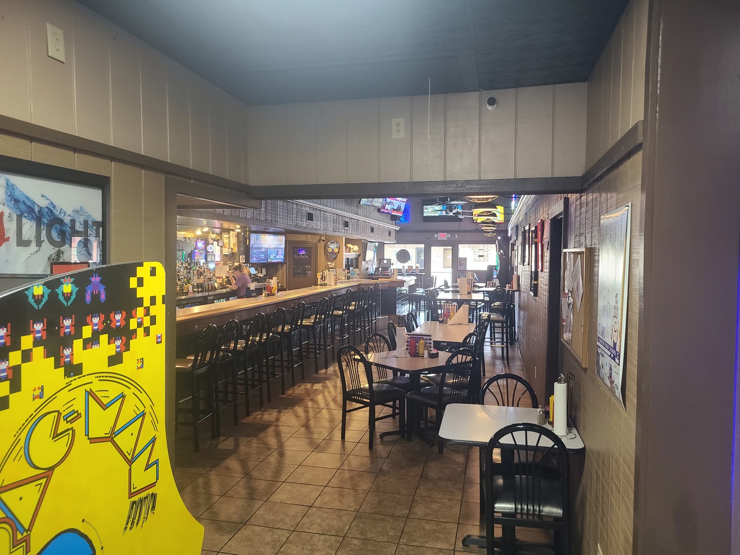 68 E Elm Street, Canton, IL 61520