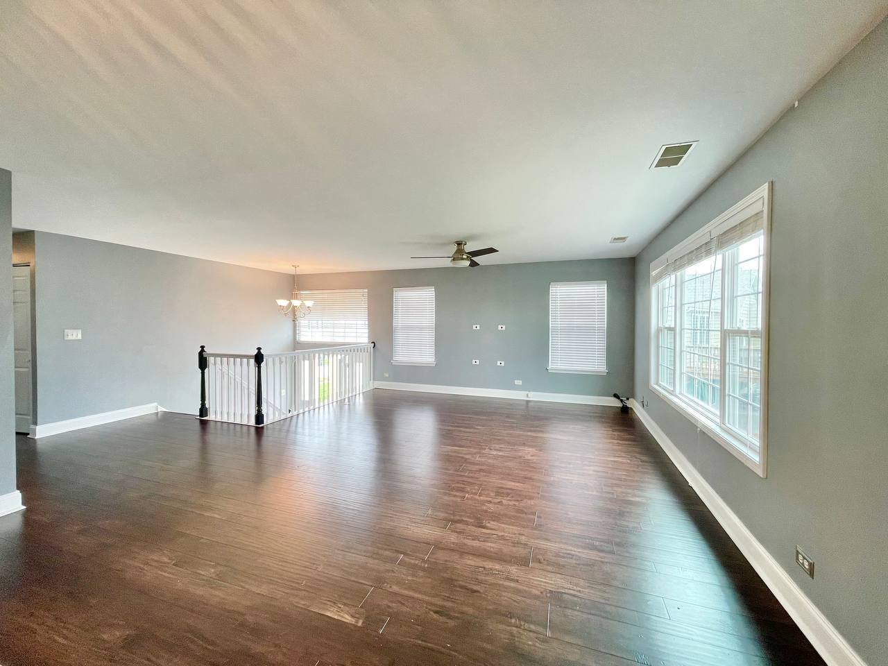 452 GLORIA Lane #452, Oswego, IL 60543