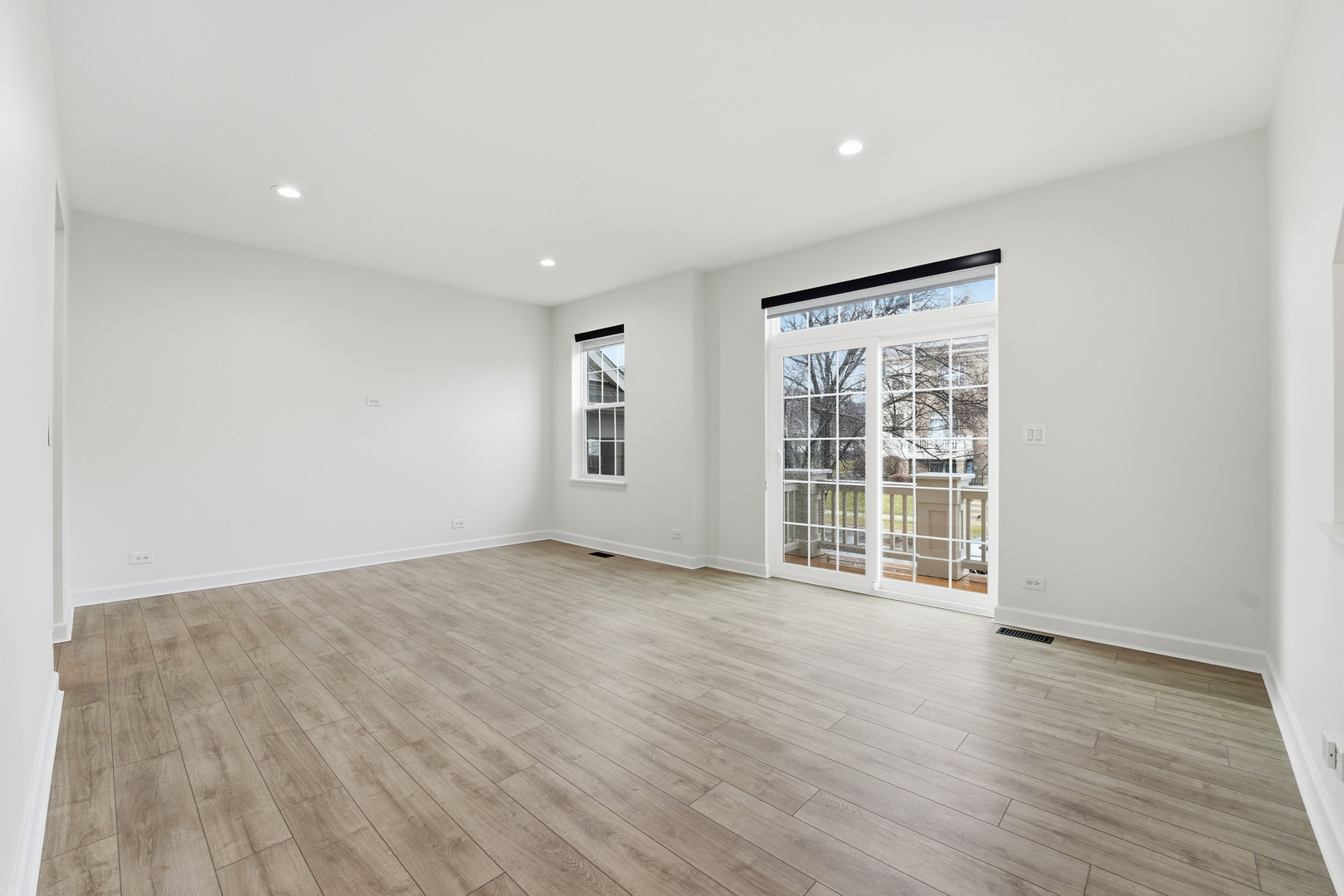 1124 Bartholdi Court, Carol Stream, IL 60188