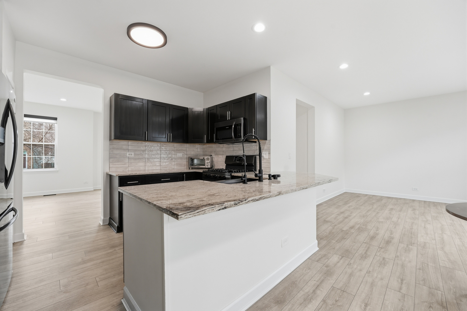 1124 Bartholdi Court, Carol Stream, IL 60188