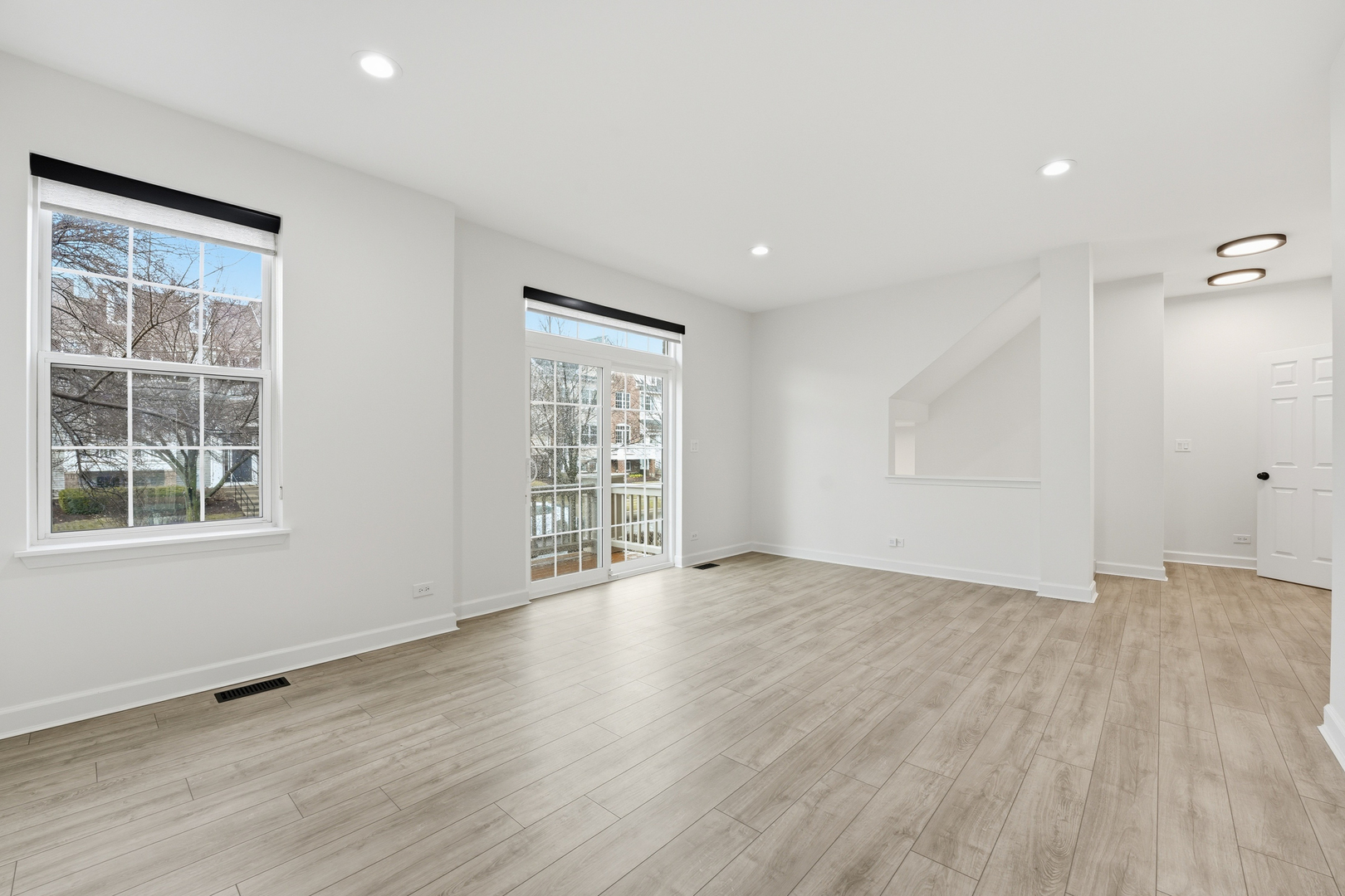 1124 Bartholdi Court, Carol Stream, IL 60188