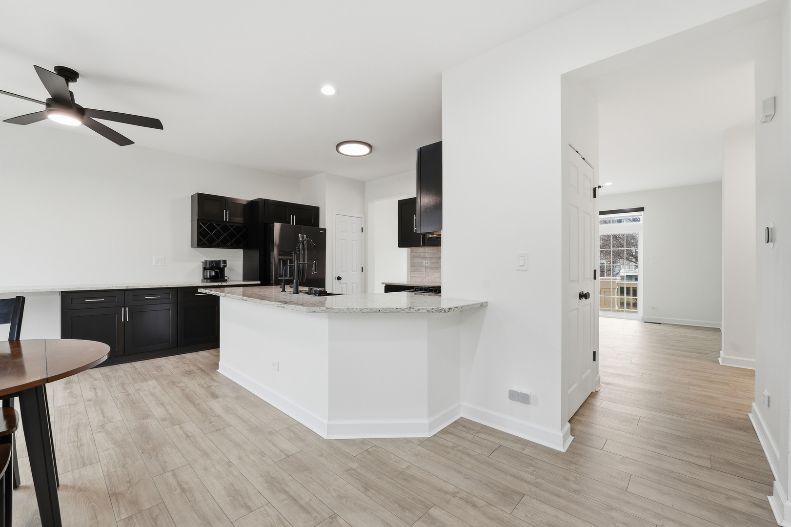 1124 Bartholdi Court, Carol Stream, IL 60188