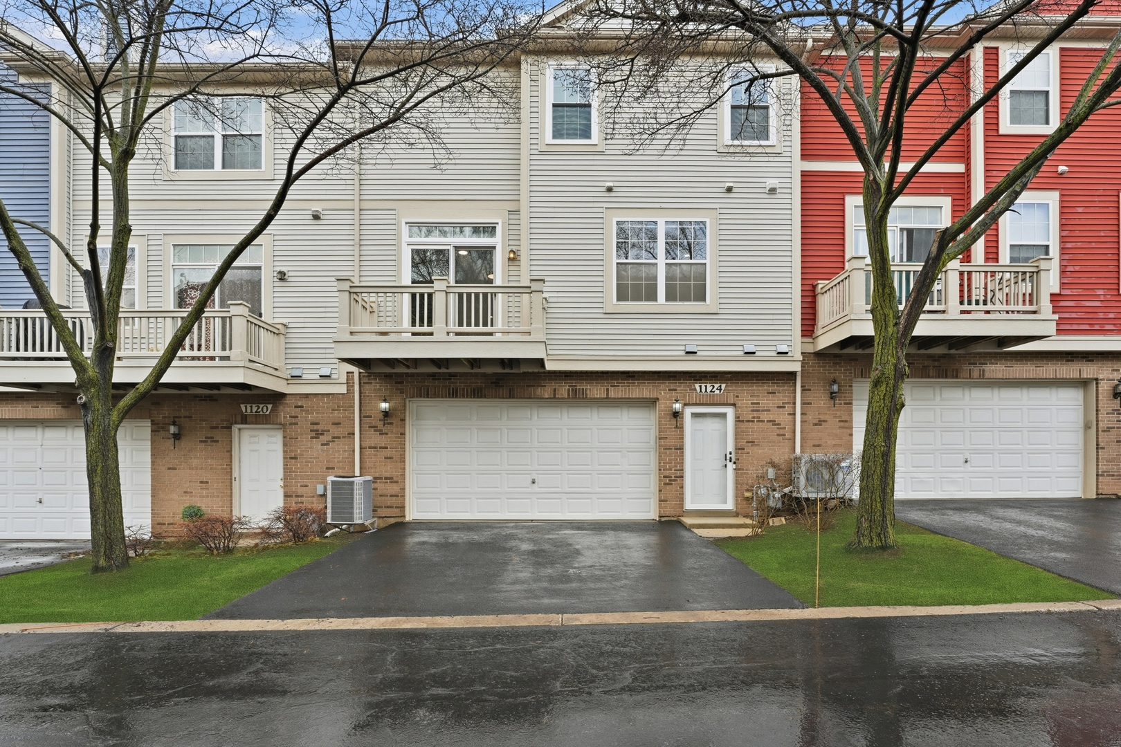 1124 Bartholdi Court, Carol Stream, IL 60188