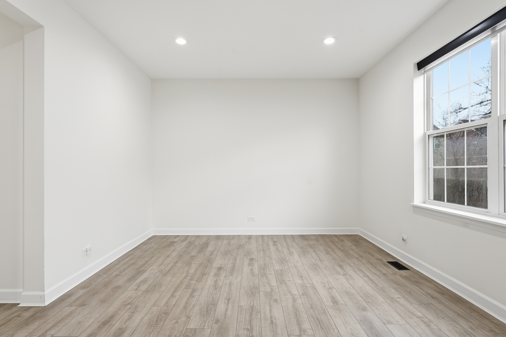 1124 Bartholdi Court, Carol Stream, IL 60188