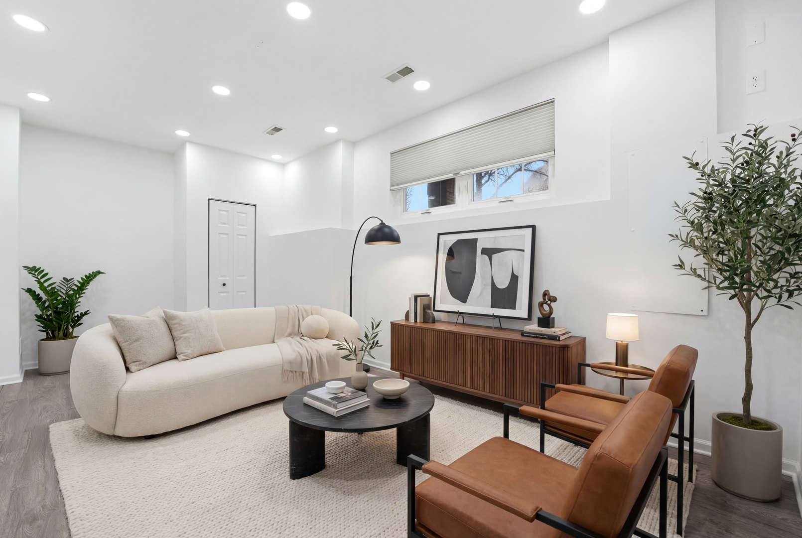 1124 Bartholdi Court, Carol Stream, IL 60188