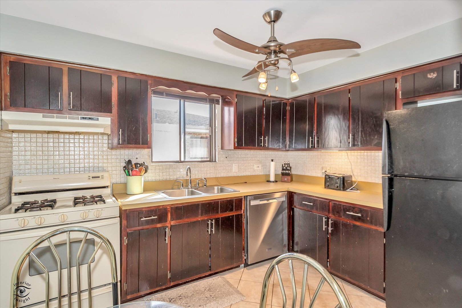 6135 Marshall Avenue #301, Chicago Ridge, IL 60415