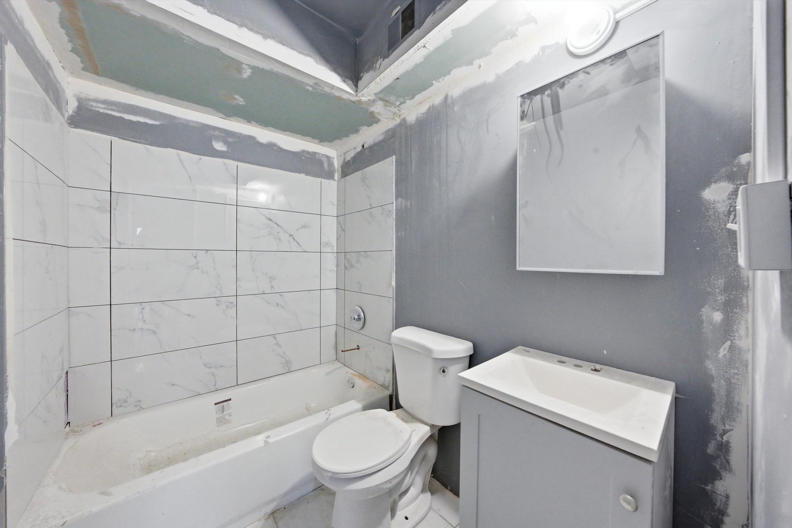 2106 216th Street, Sauk Village, IL 60411