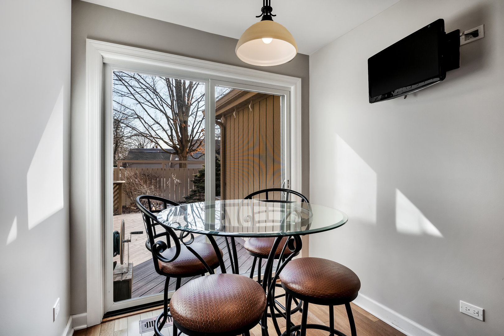 66 Hunt Trail, Lake Barrington, IL 60010