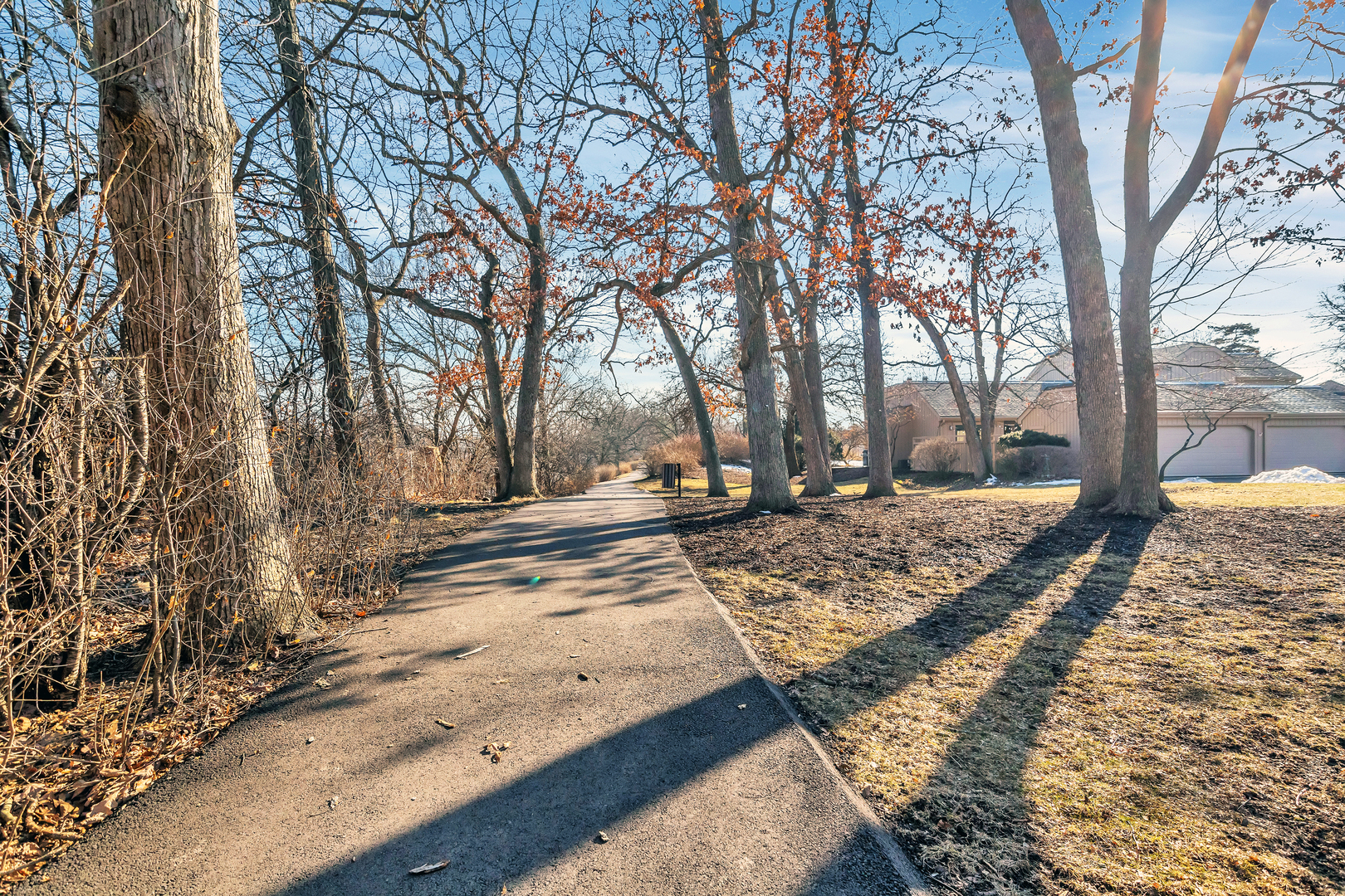 66 Hunt Trail, Lake Barrington, IL 60010