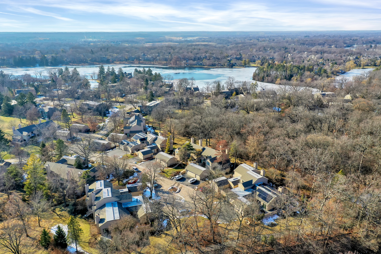 66 Hunt Trail, Lake Barrington, IL 60010