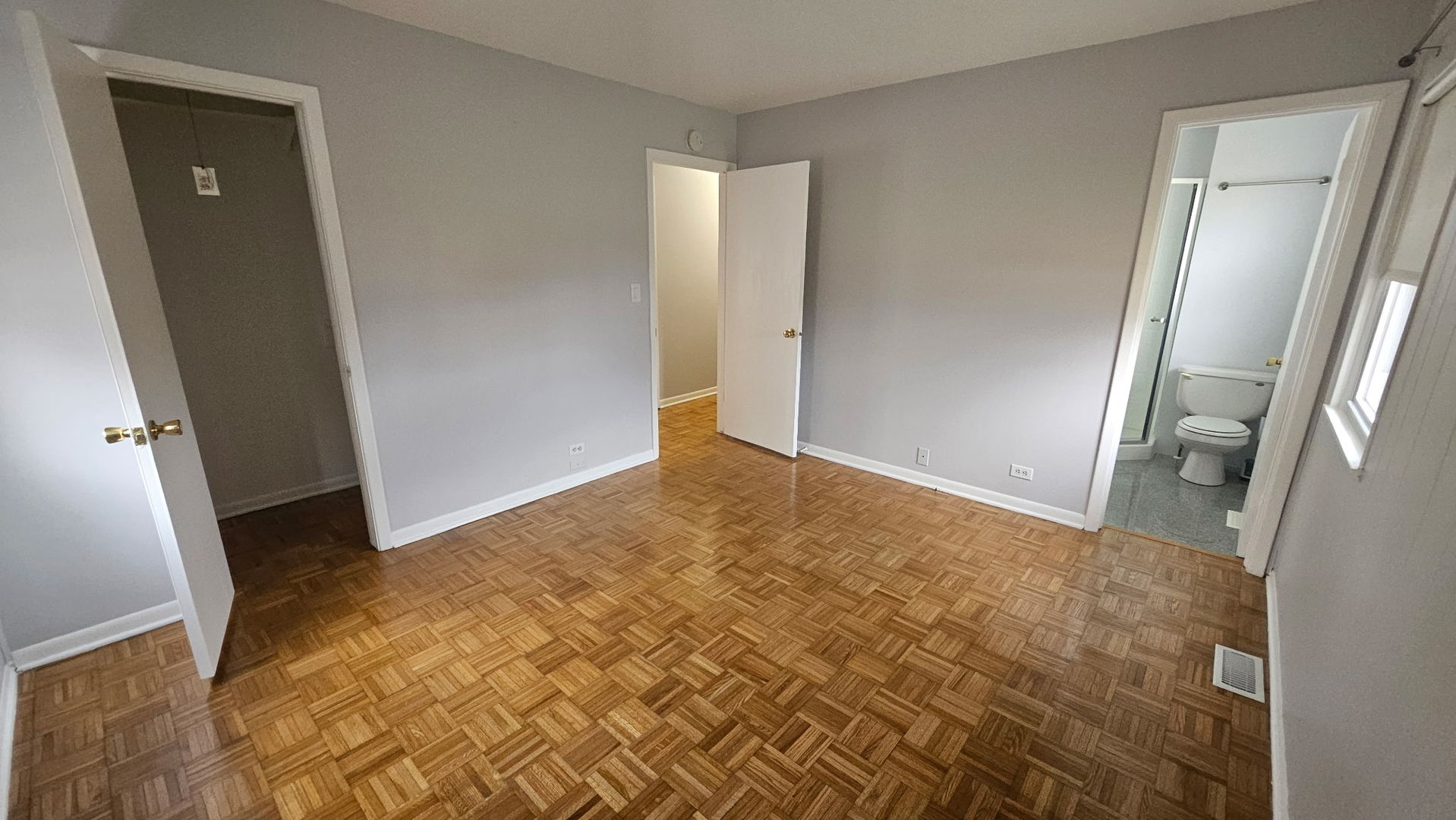 266 Trowbridge Road, Elk Grove Village, IL 60007