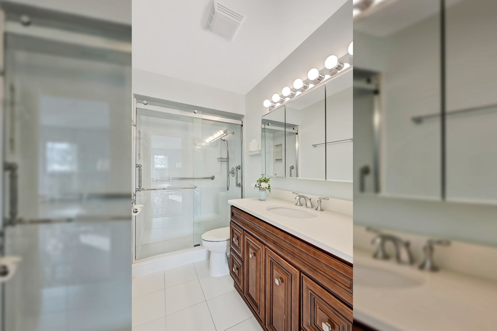 601 Lake Hinsdale Drive #112, Willowbrook, IL 60527