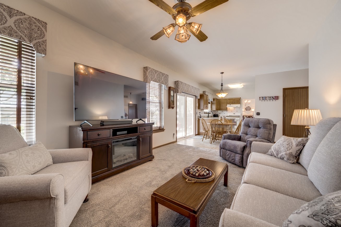 4606 Carrier Circle, Plainfield, IL 60586