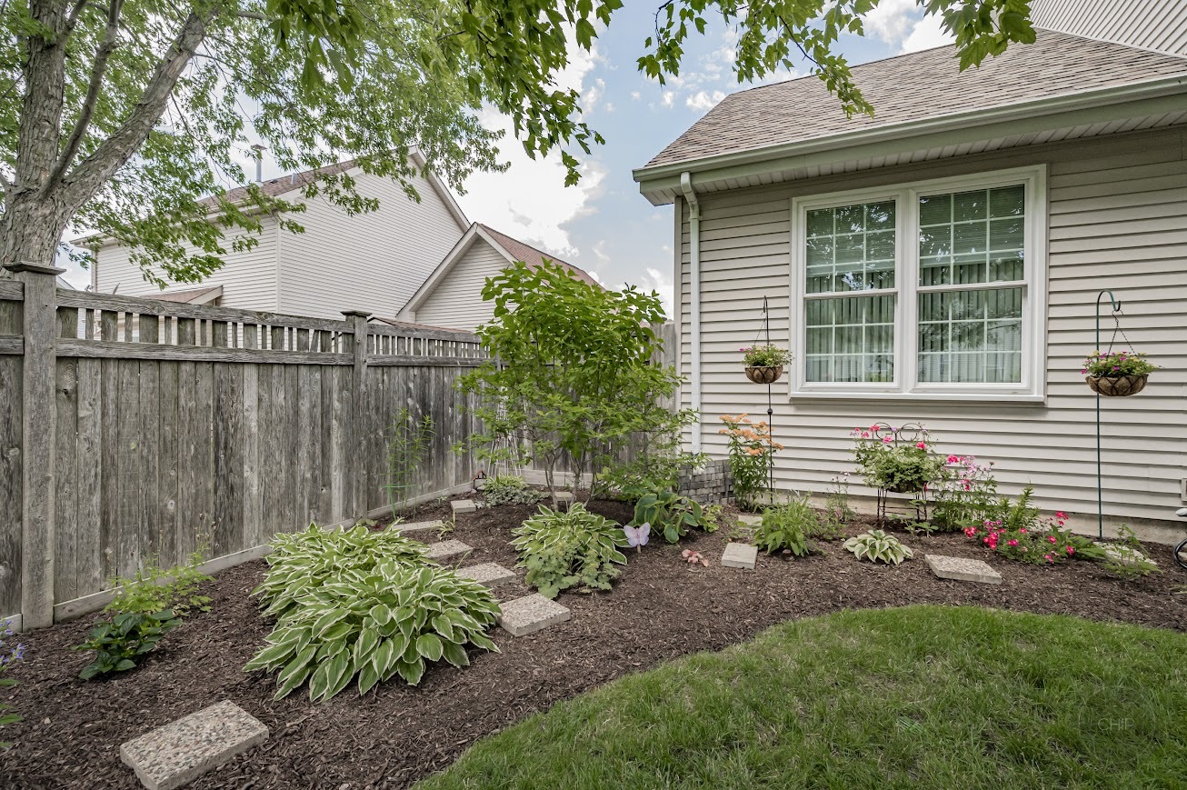 4606 Carrier Circle, Plainfield, IL 60586