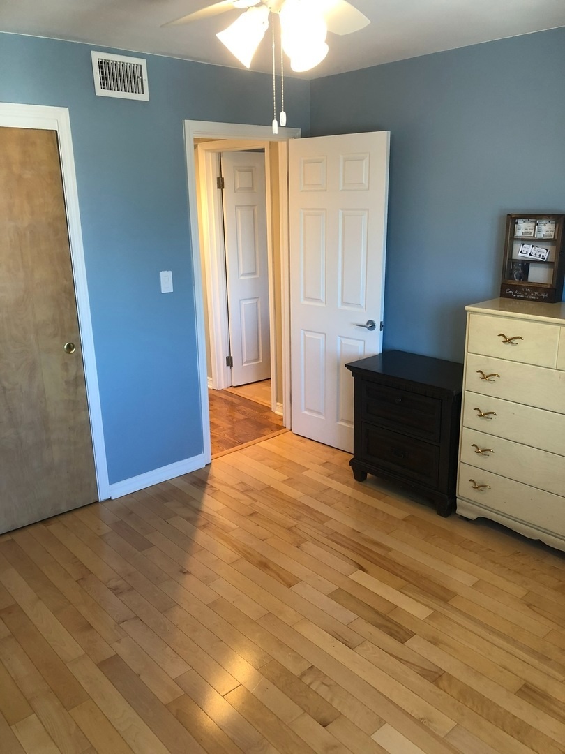 941 N Northwest Highway #3B, Park Ridge, IL 60068