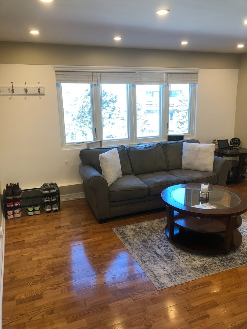 941 N Northwest Highway #3B, Park Ridge, IL 60068